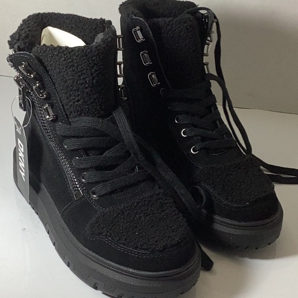 DKNY MIRI- HIGH TOP LACE-UP ZIPPER SNEAKERS - Picture 7 of 14